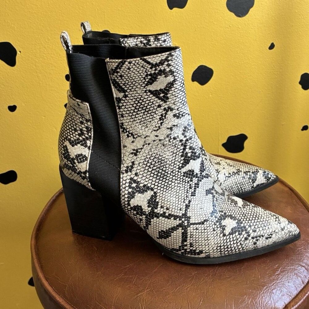 Snakeskin Ankle Boots 9 Shoes Pointed Toe Block Heel Maximalist Western